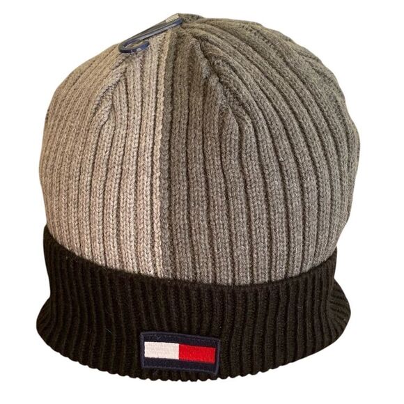NWT New Tommy Hilfiger Black/Gray Colorblock Logo Knit Ribbed Hat/Beanie OS - Picture 1 of 6